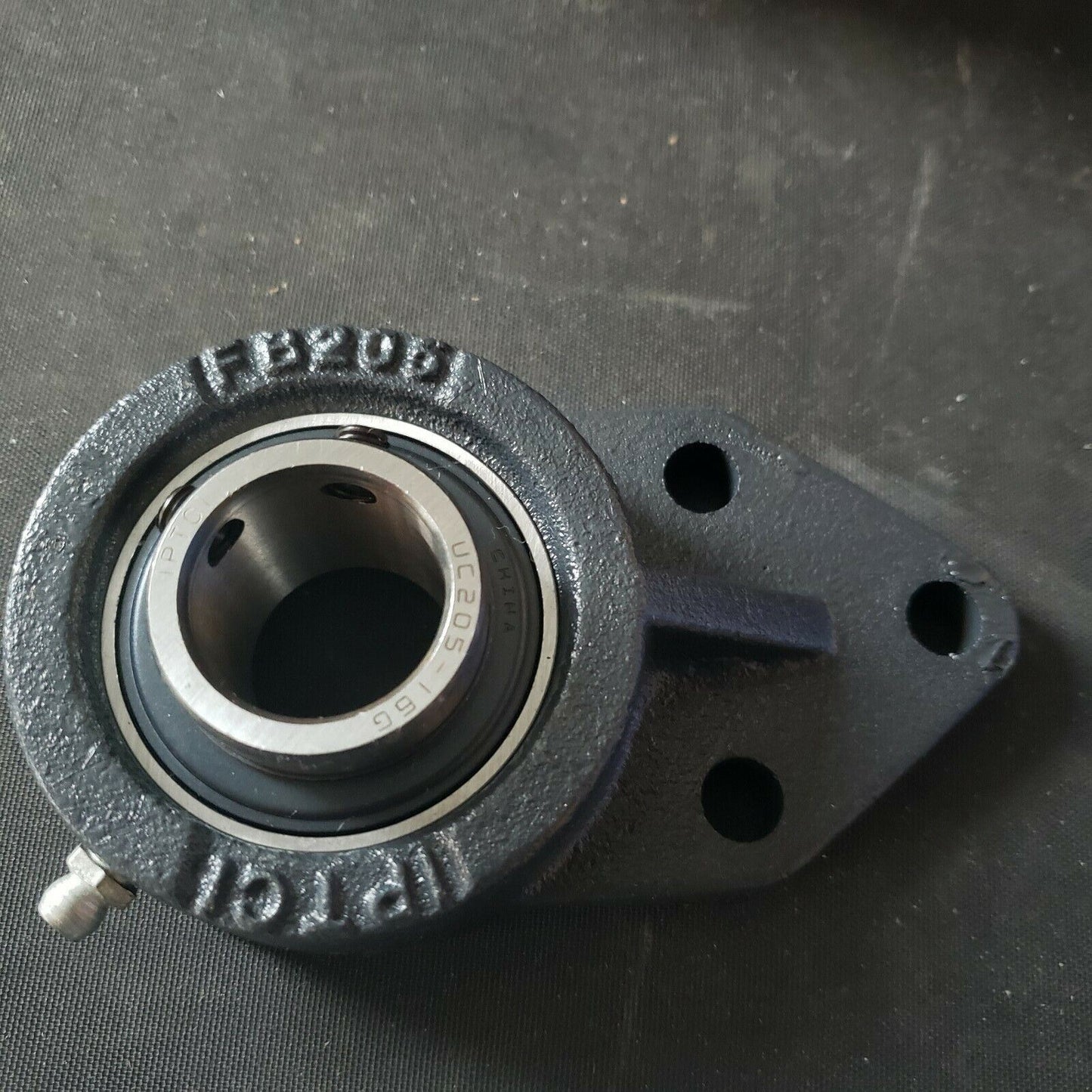 IPTCI UCFB 205 16 3-Bolt Tongue Flange Bracket Bearing 1" Bore w/ Set Screw Lock