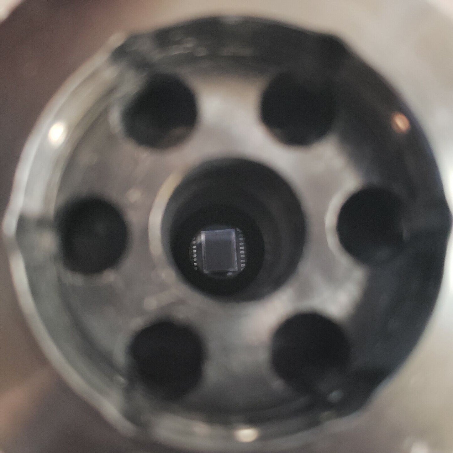 UHV Flange-Mounted DN16CF 1.33" CF High Vacuum Camera BNC EIA CCD B/W