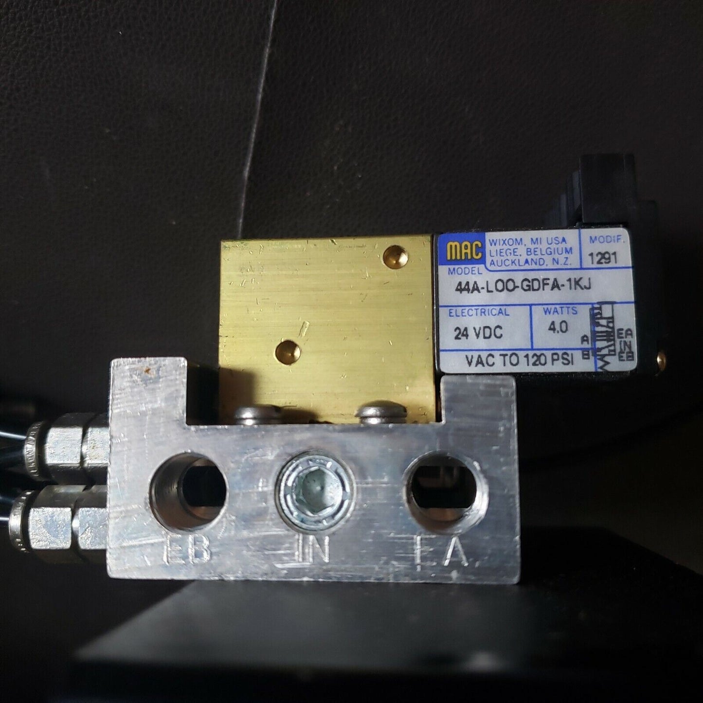 4x MAC 44A-LOO-GDFA-1KJ 24VDC Vac-120 PSI Pneumatic Valves