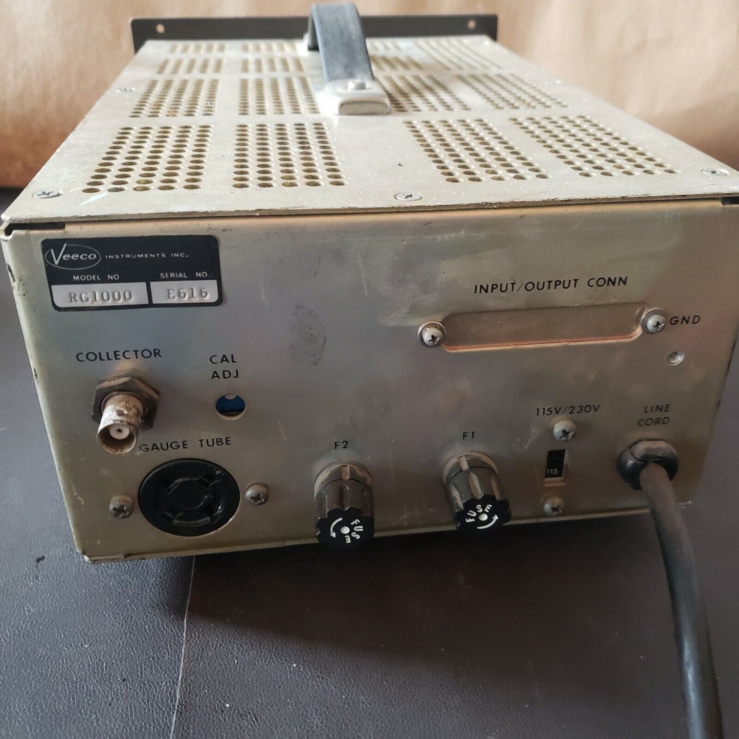Veeco RG1000 Vacuum Ion Gauge Power Supply and Monitor