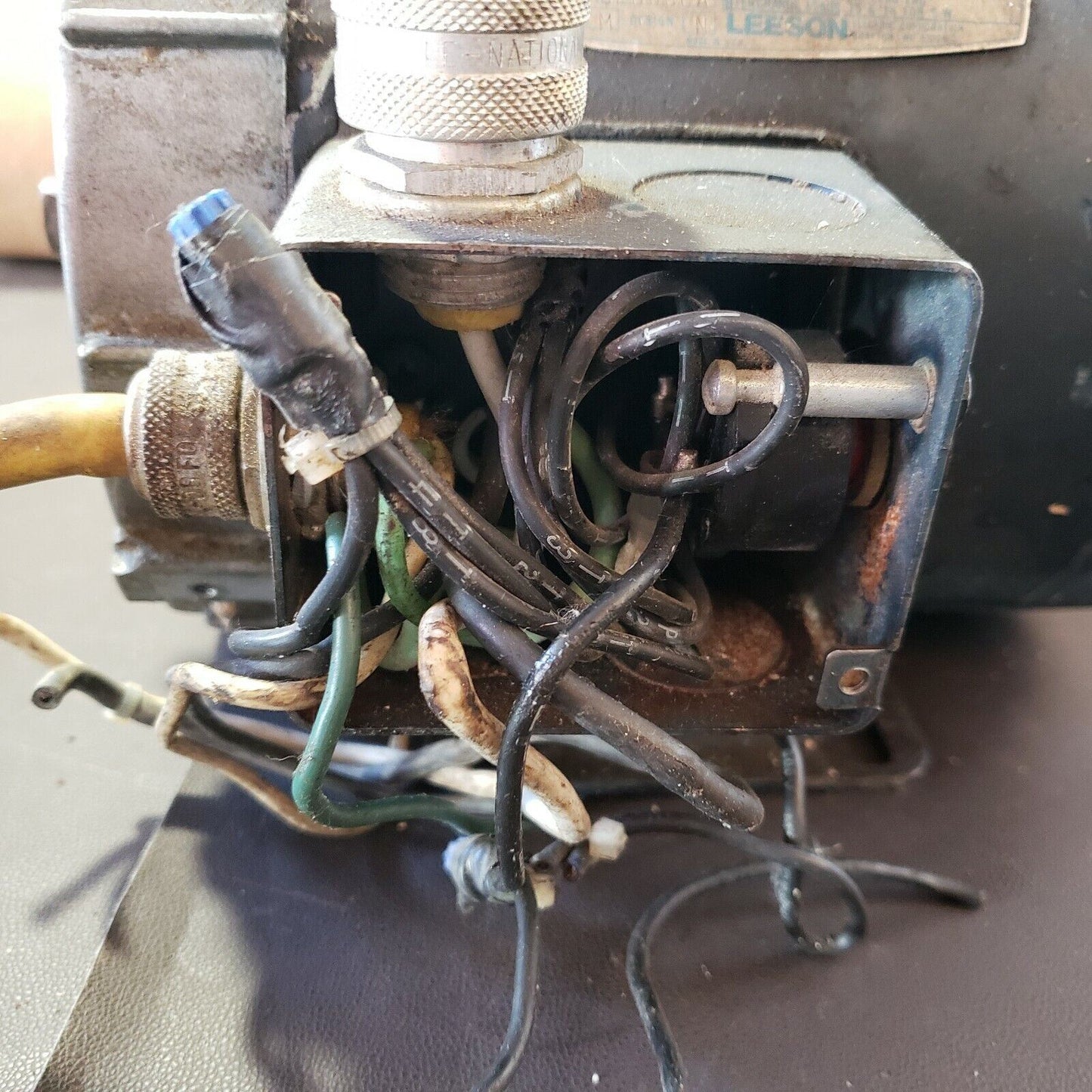 Leeson M6017FB6B 1725RPM 1/2HP 115V 208-230V UNTESTED