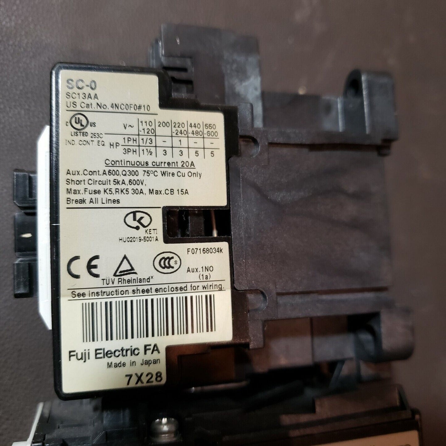 Fuji Electric Contactor SC-0 600V 20A with TK-0N Dial Adjustable Overload