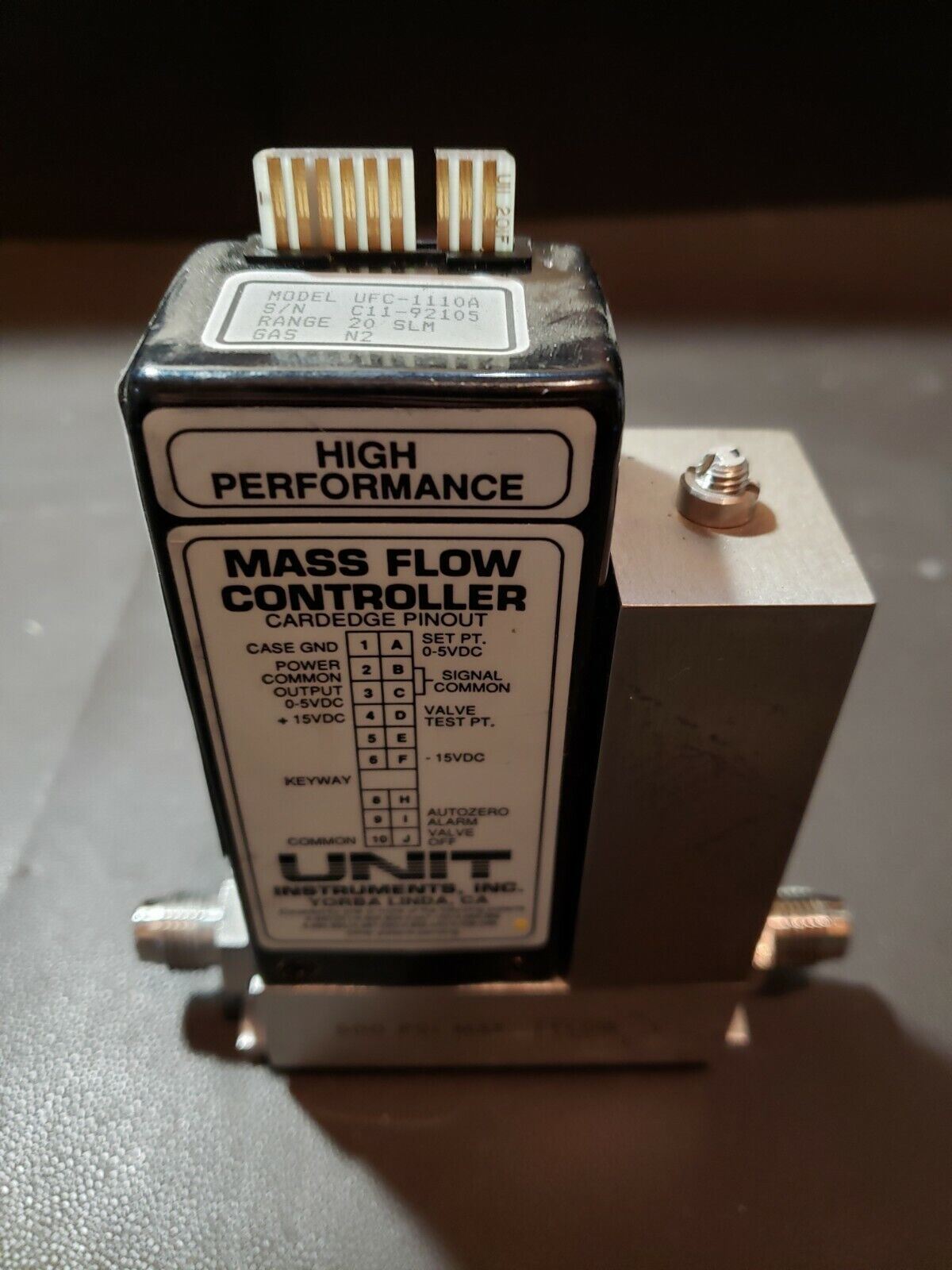 Unit UFC-1110A N2 20 SLM SLPM 1/4" VCR Nitrogen MFC Mass Flow Controller