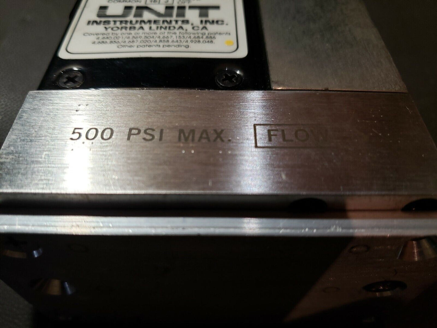 Unit UFC-1110A N2 20 SLM SLPM 1/4" VCR Nitrogen MFC Mass Flow Controller