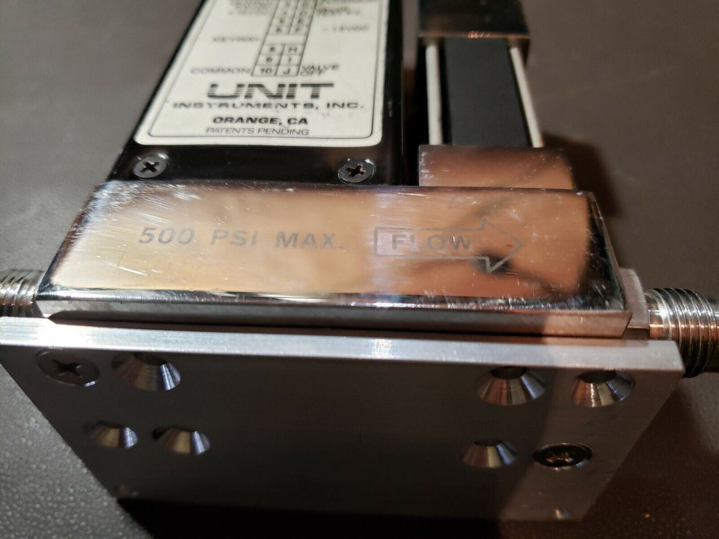 Semi Flow Unit 1000 UFC-1050HP O2 20 SLM 1/4 VCR Oxygen MFC Mass Flow