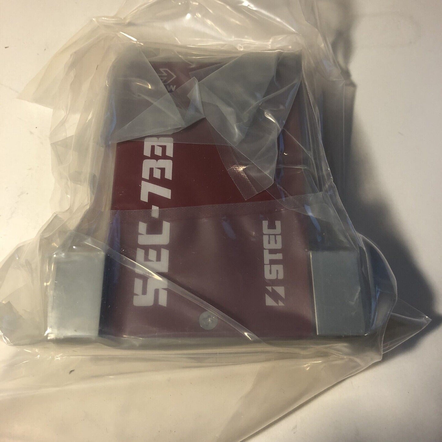 STEC MFC SEC-7330M Mass Flow Controller 200 SCCM N2 Nitrogen