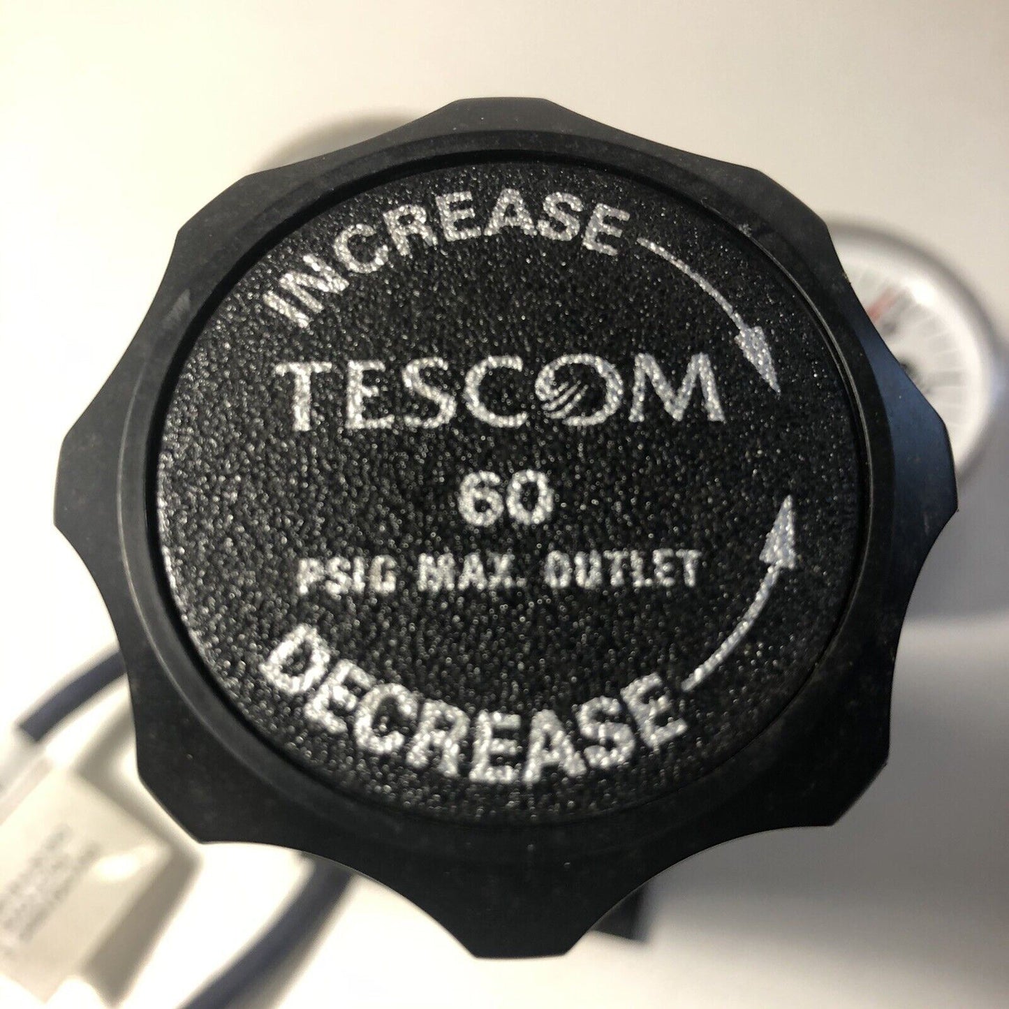 Tescom Regulator Gauge 60 PSIG Max Outlet w Mykrolis IPS 122 Type 3000 PSI