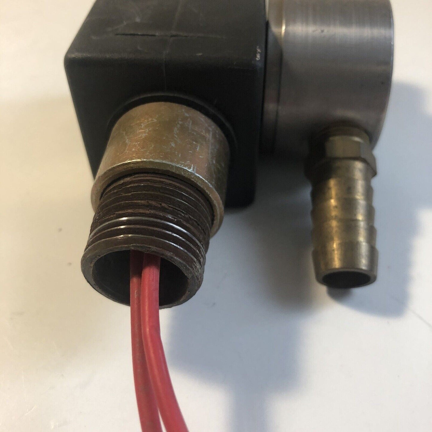 Parker Skinner Solenoid Valve 71215SN2VN00N0H111P3 40 PSI