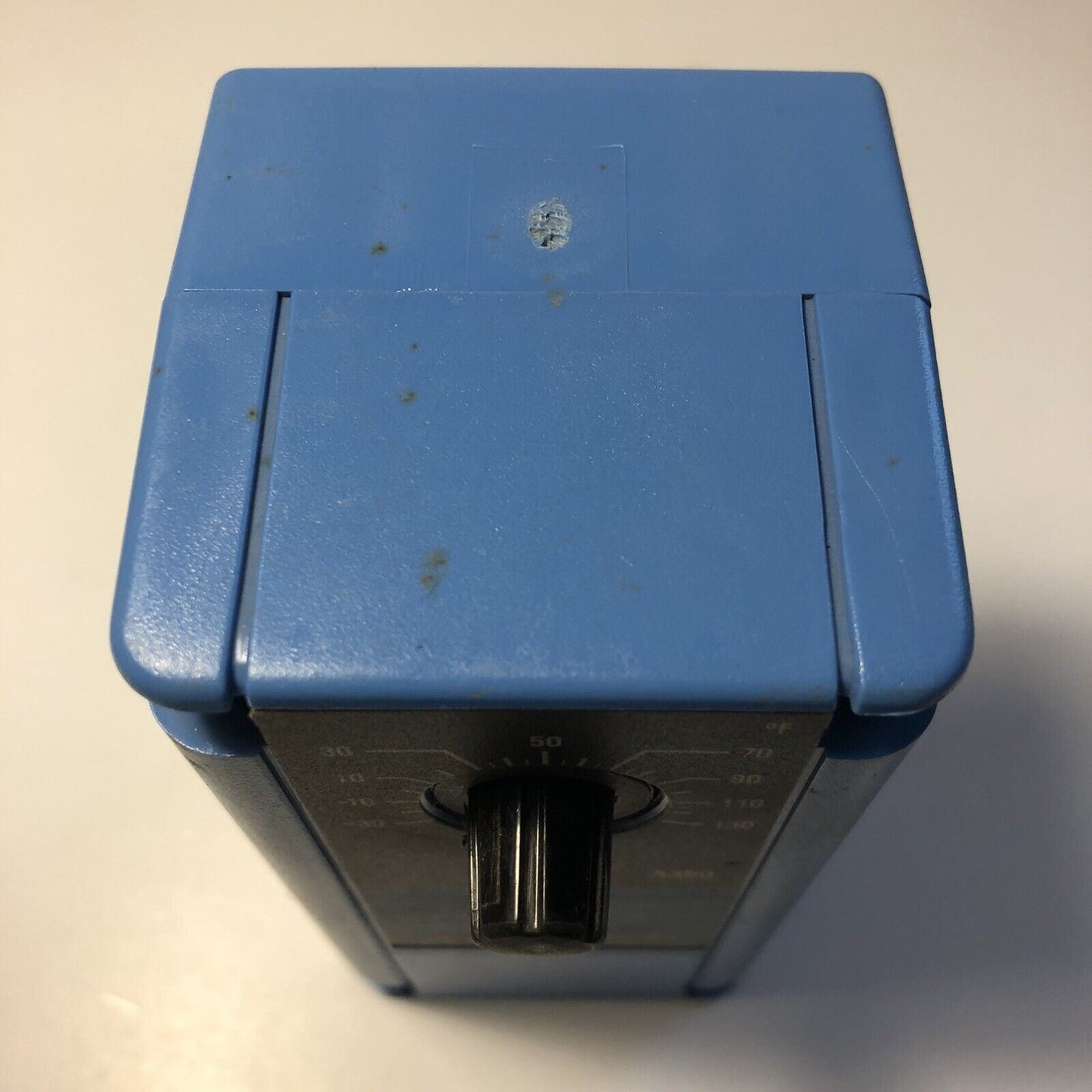 Johnson Controls A350 A350AA-1 Temperature Controller