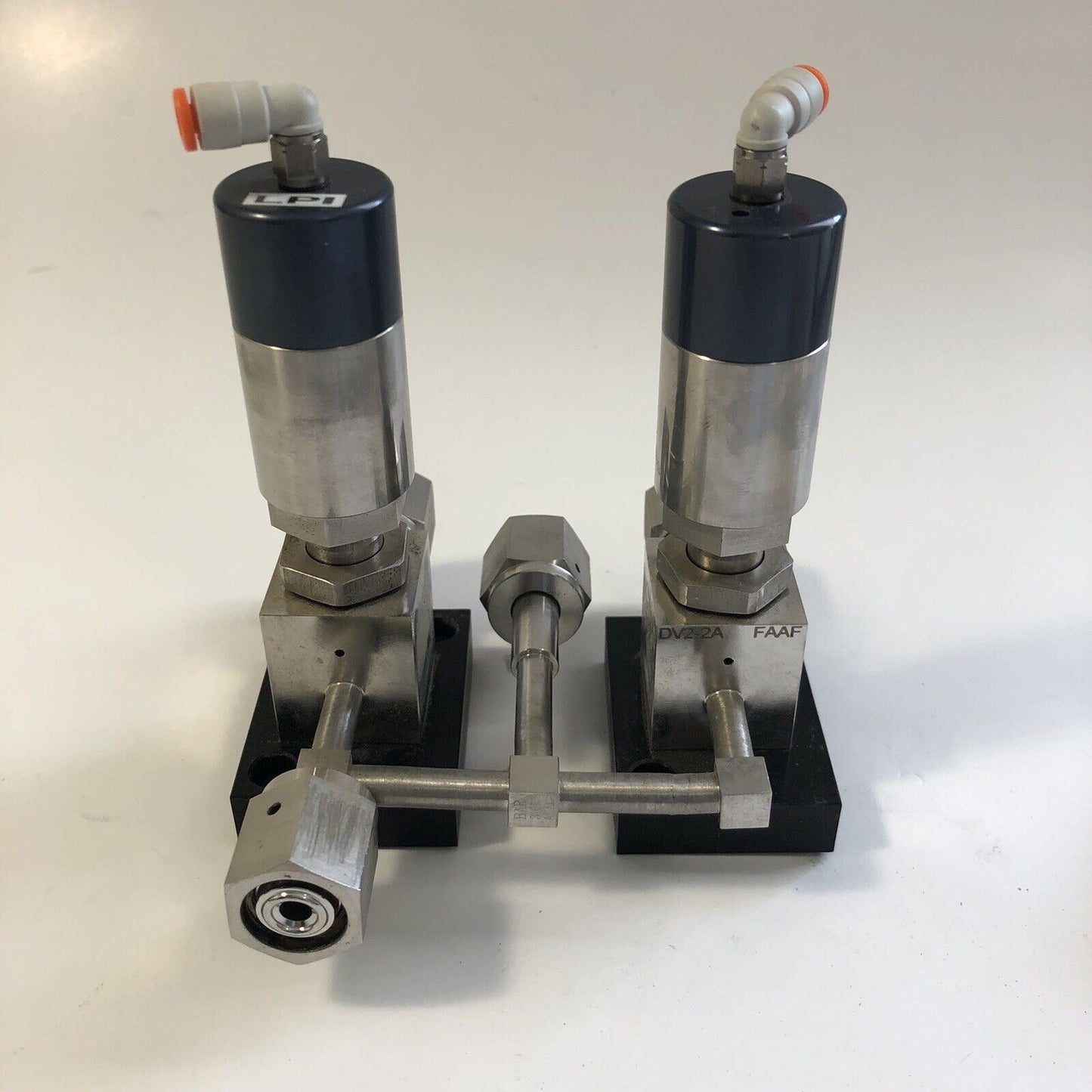 GTC Products DV2-2A FAAF High Purity Diaphragm Valves 1/4” VCR Pneumatic