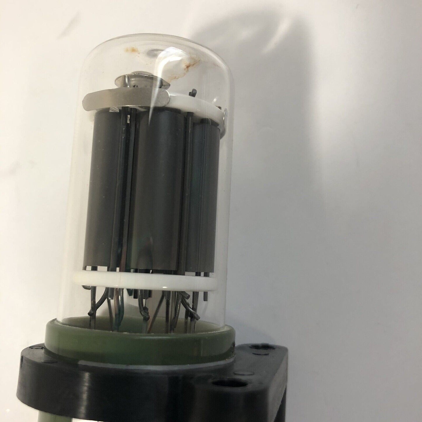 Hamamatsu 1P28 Photomultipler Tube with E717-05 Mount