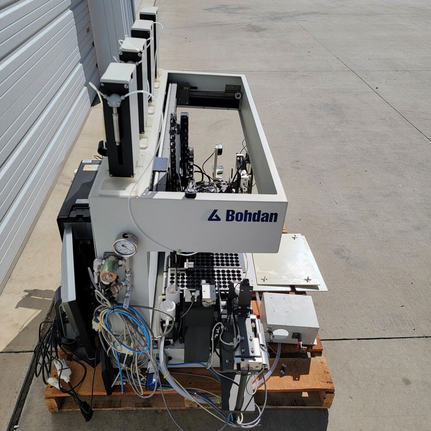 Bohdan Automation Liquid Handling System Workstation AWS-1216 with Computer