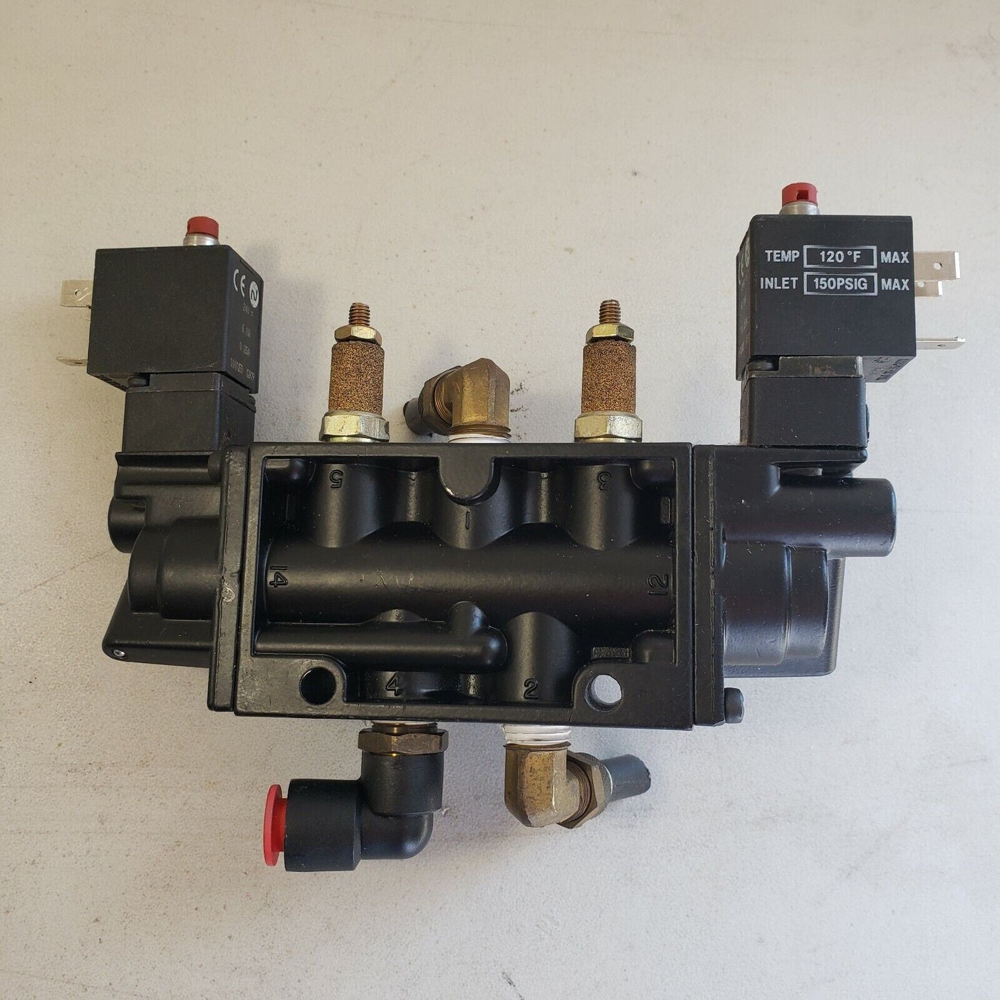 NORGREN Solenoid Manifold Control Pneumatic Valve K71DA00KV2KV22W2 150PSI 24V
