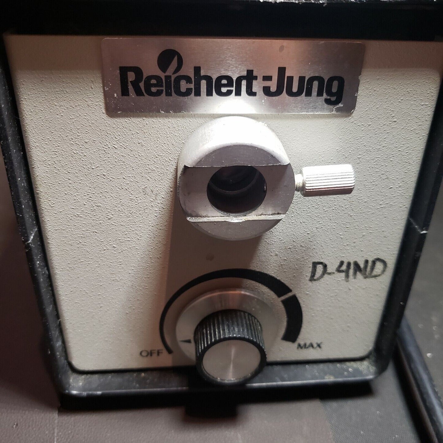 Reichert Jung Cambridge 1177 Scientific Fiber Optic Microscope Lamp Illuminator