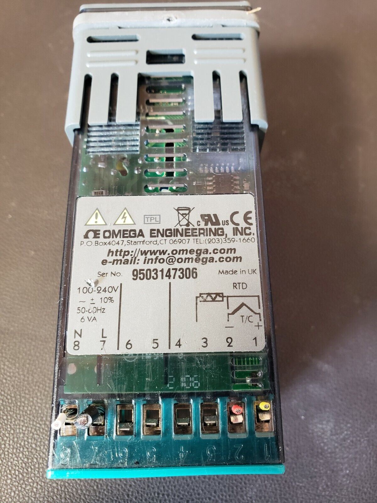 Omega CN96111TR-C2 Temperature Controller Thermocouple/RTD Input 3 Outputs RS232