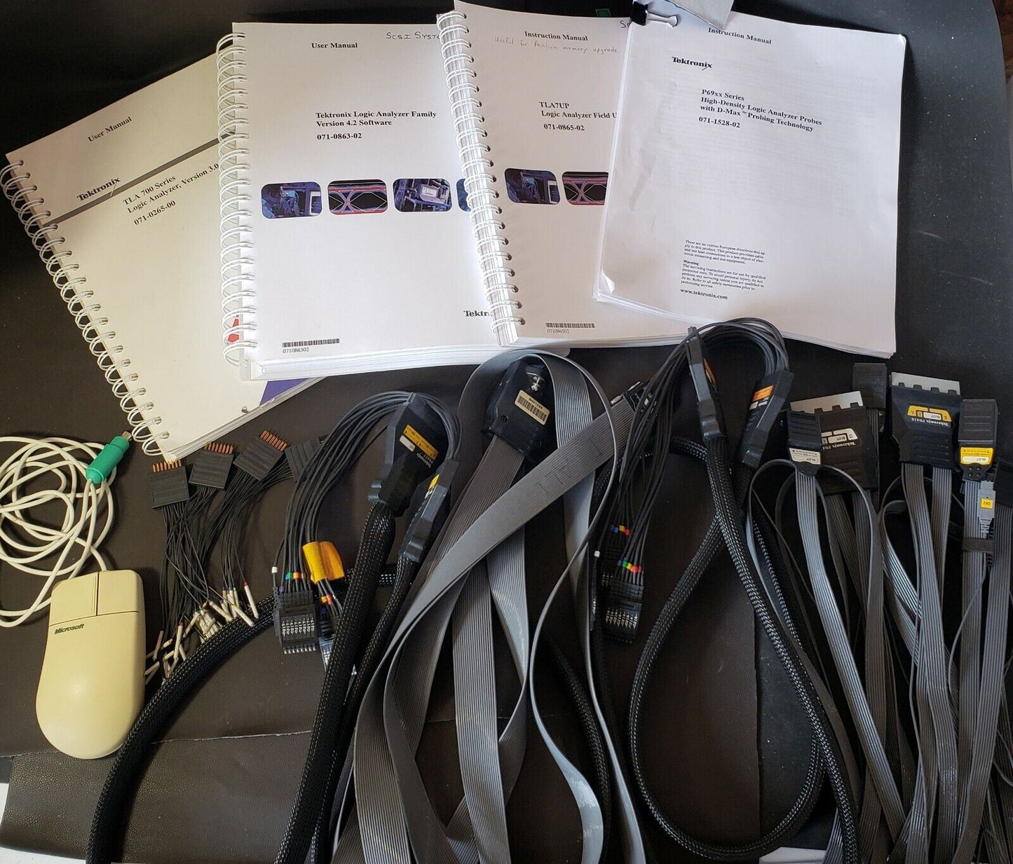 Tektronix TLA715 Logic Analyzer with TLA7AA4 Module, Manuals, Many Accessories