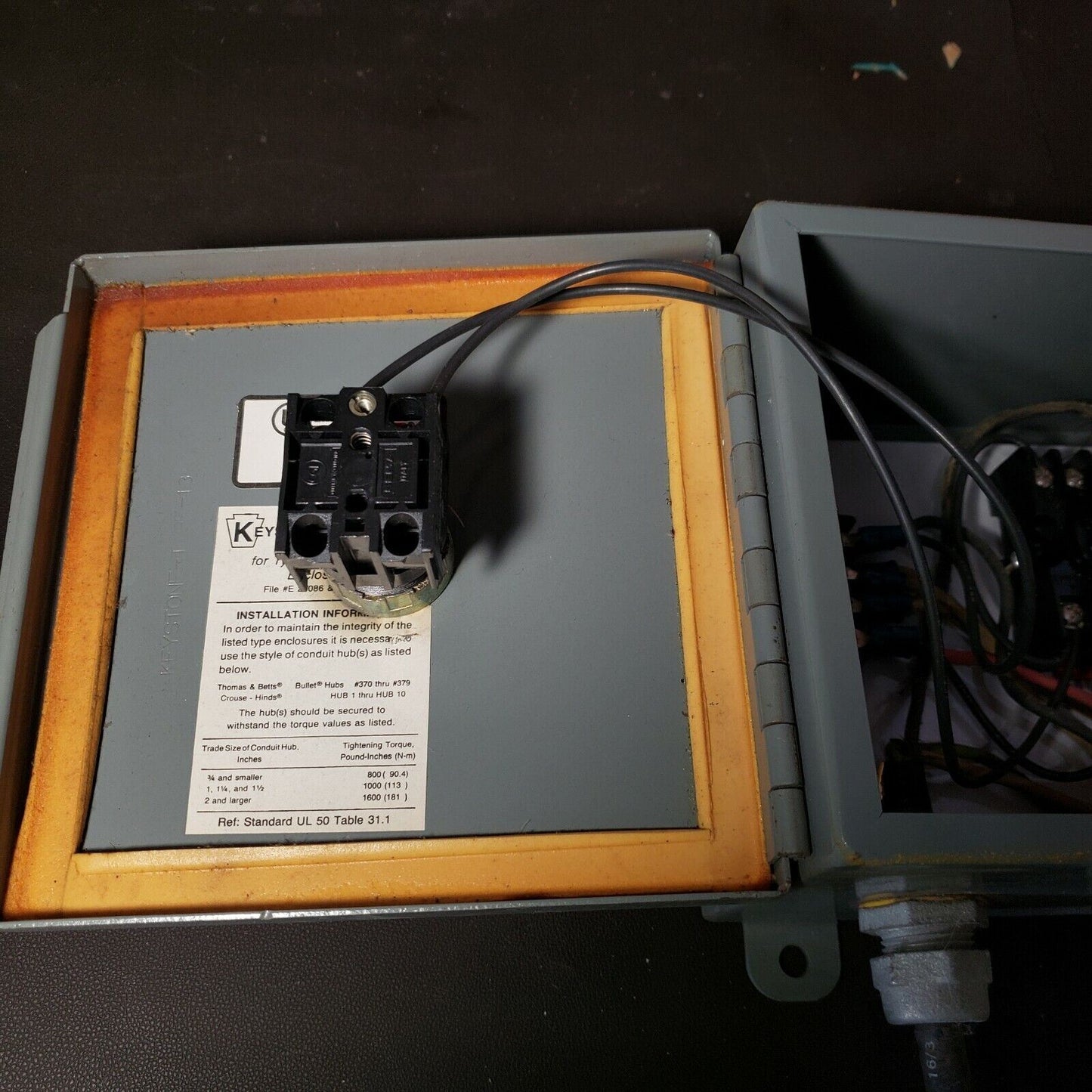 Underwriters Laboratories Vacuum Tube Mount LN Beacon 4"X4"X4 Keystone Enclosure