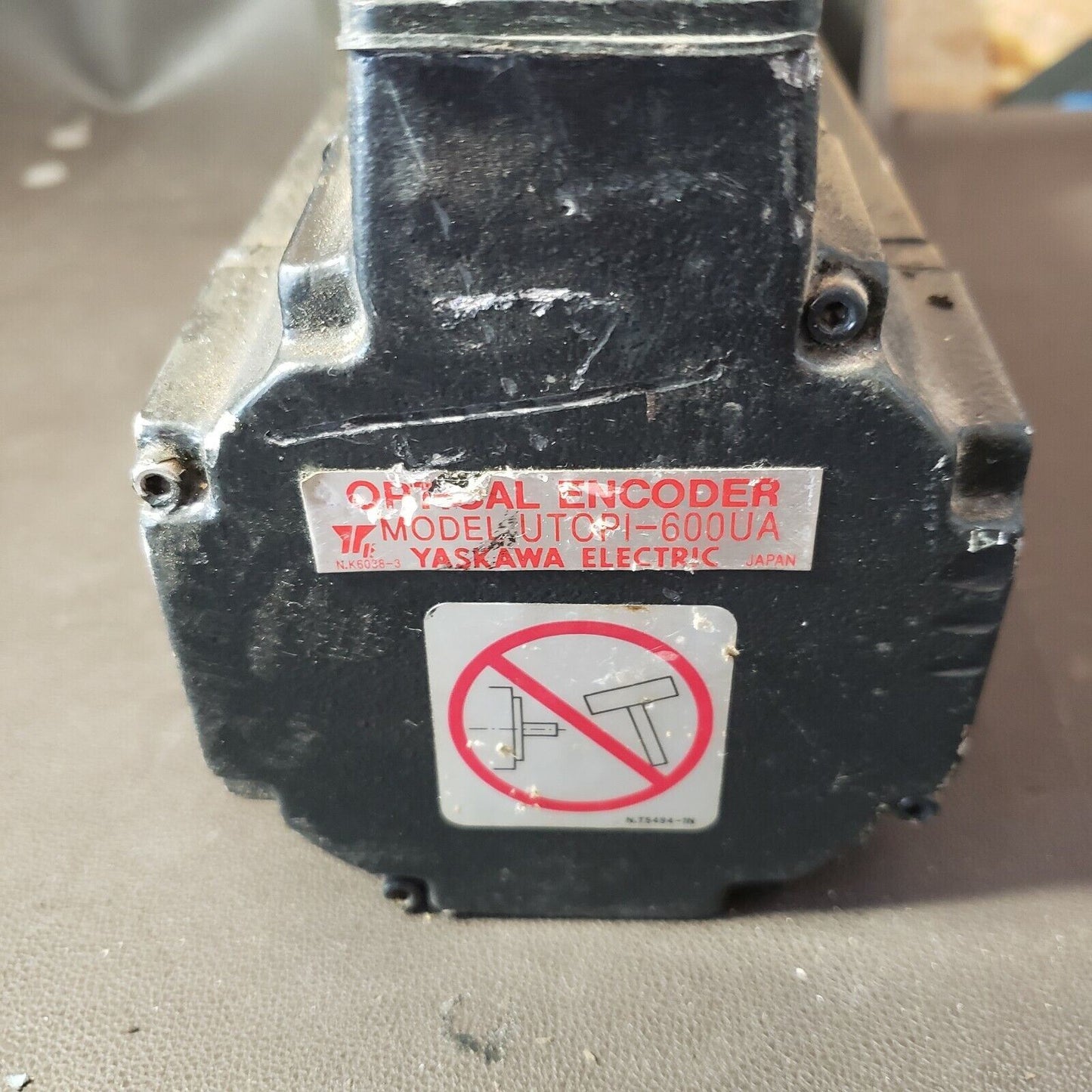 Yaskawa AC Servo Motor USAFED-03 FA2KE UTOPI-600UA Optical Encoder