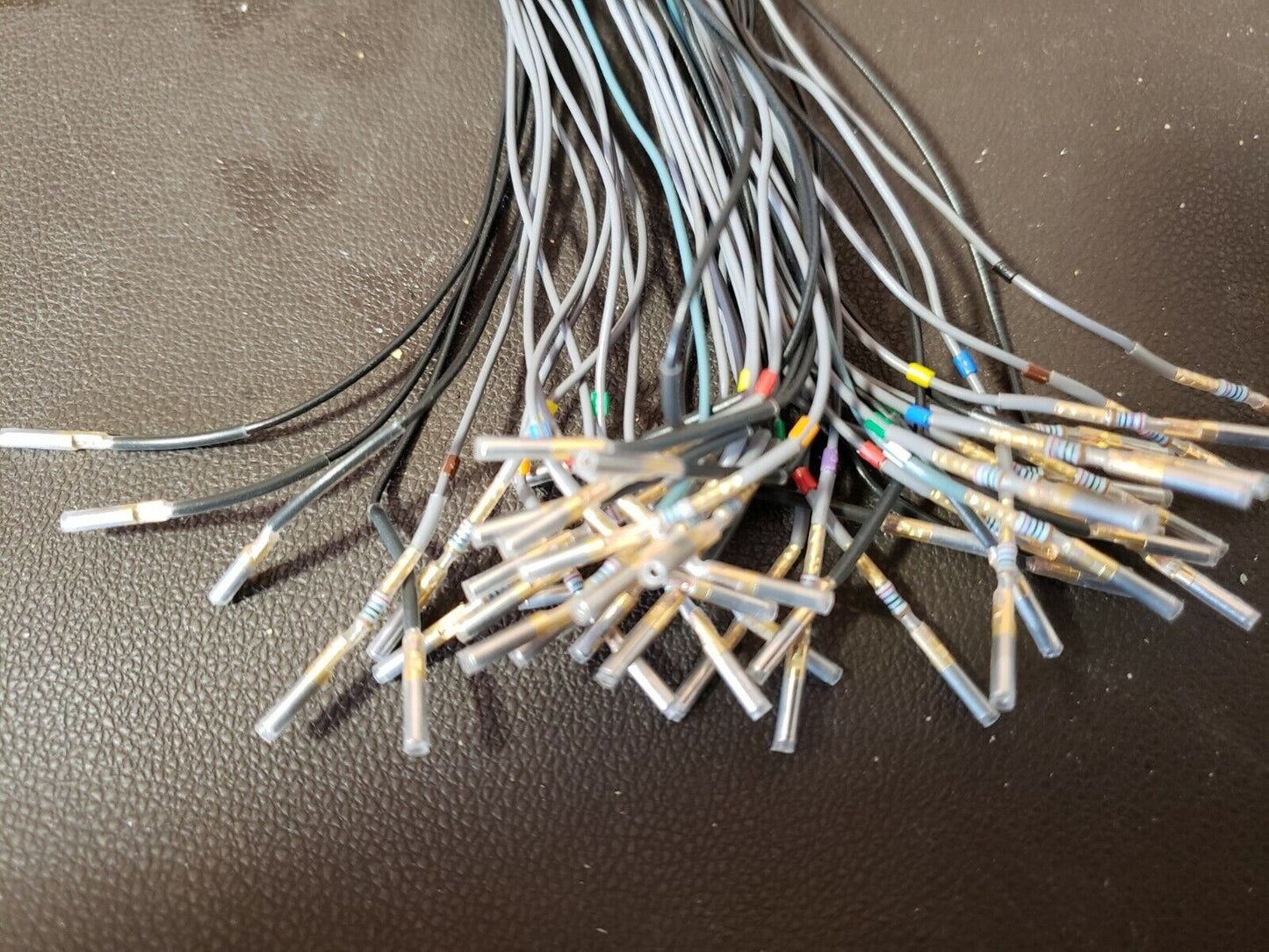 Tektronix 196-3494-00 34 Channel LeadSet P6960 Single Ended Signals for Probes