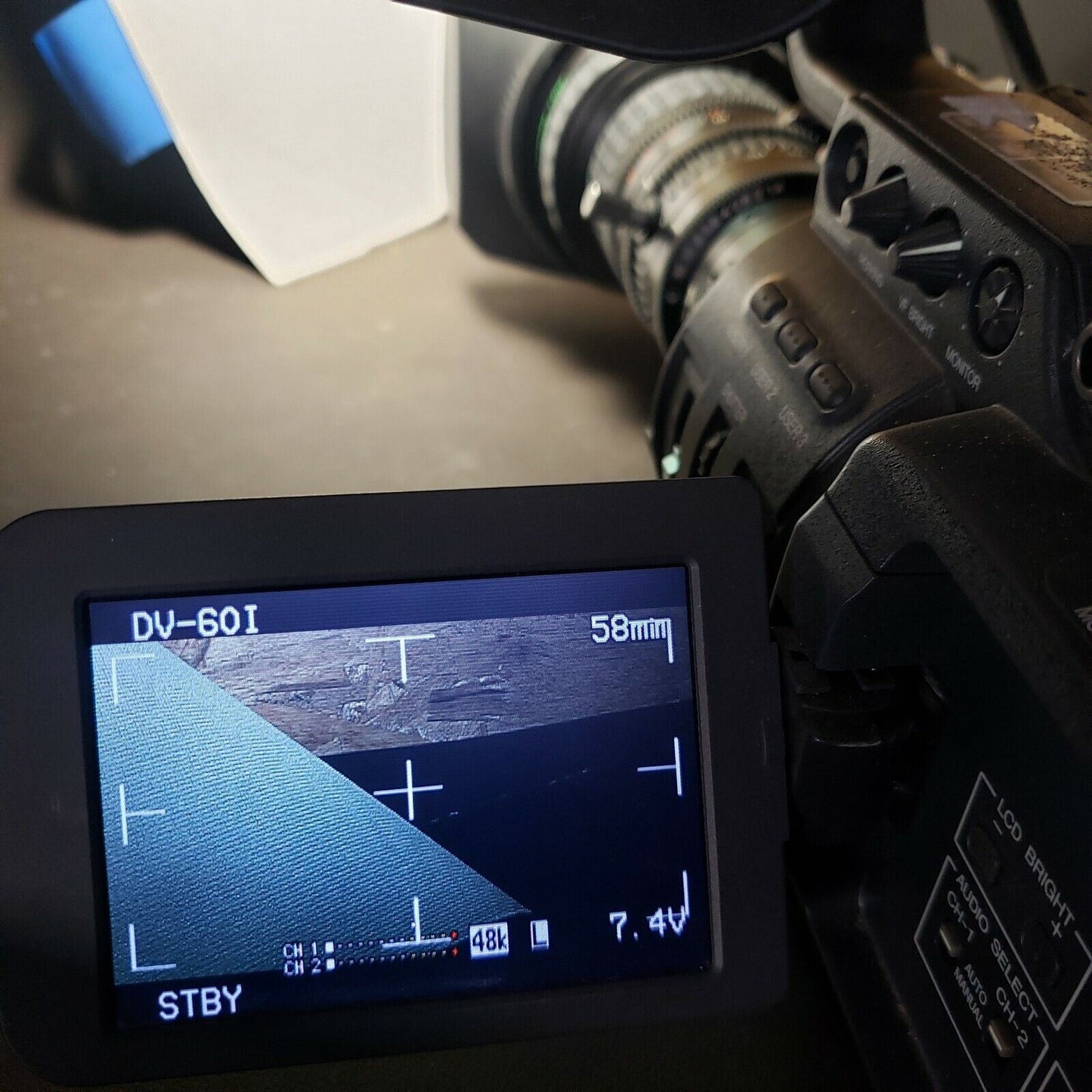 JVC GY-HD110U HD 3-CCD MiniDV Pro Camcorder w/ 16x ProHD Fujinon Lens TESTED