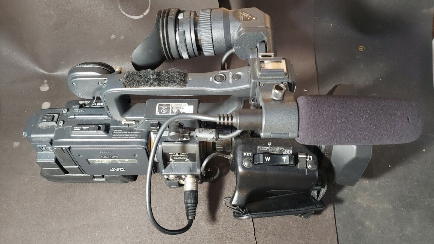 JVC GY-HD110U HD 3-CCD MiniDV Pro Camcorder w/ 16x ProHD Fujinon Lens TESTED