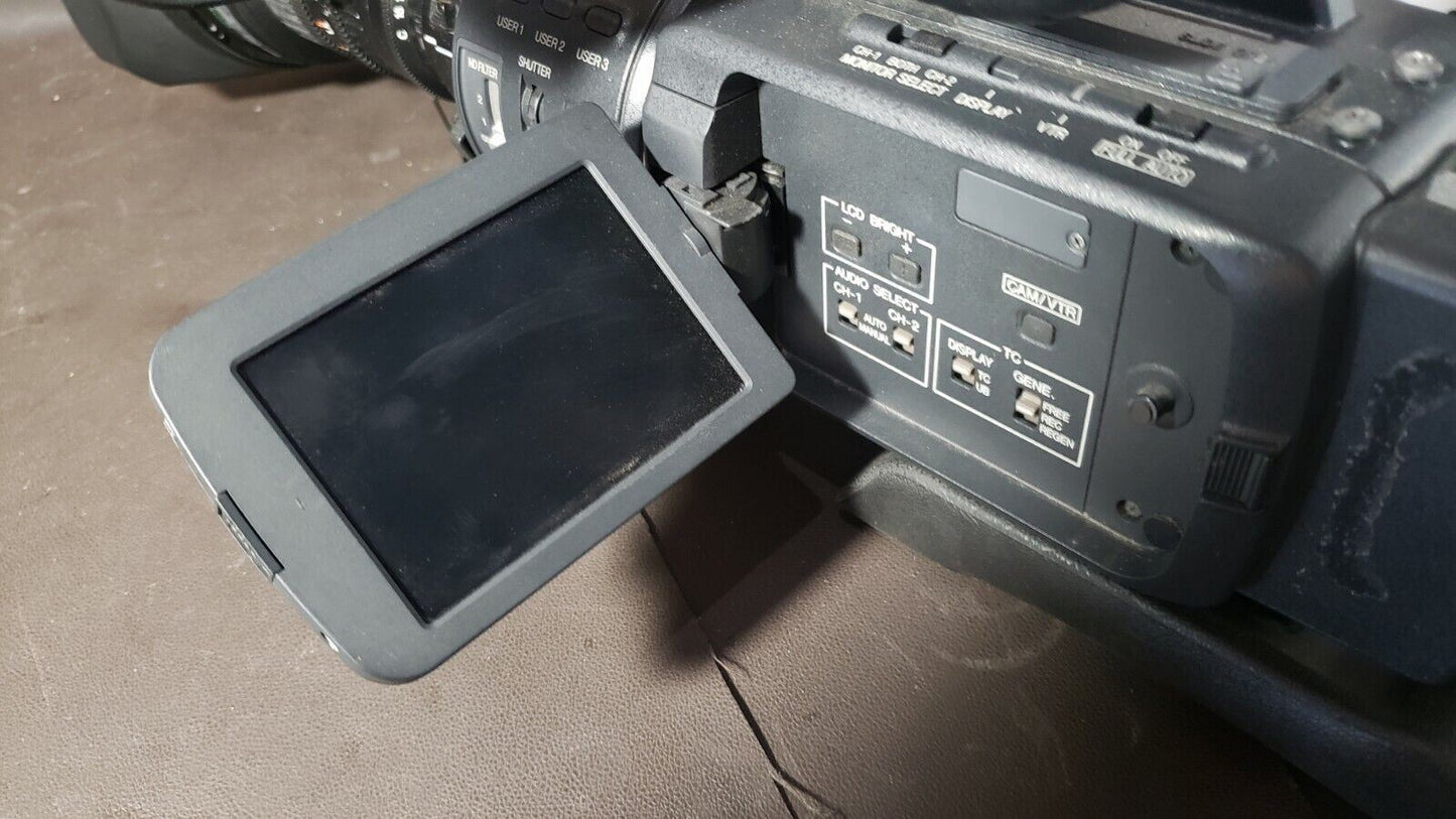 JVC GY-HD110U HD 3-CCD MiniDV Pro Camcorder w/ 16x ProHD Fujinon Lens TESTED