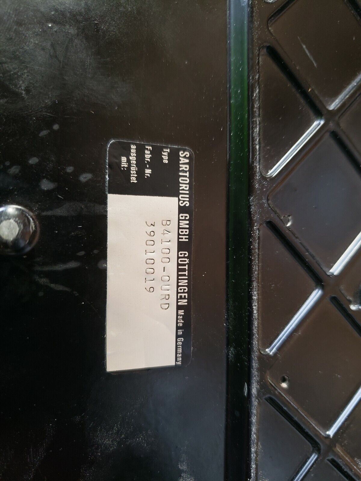 Sartorius B4100 Gram Scale Scientific Top-Loading Balance 4,140 g x 0.1g