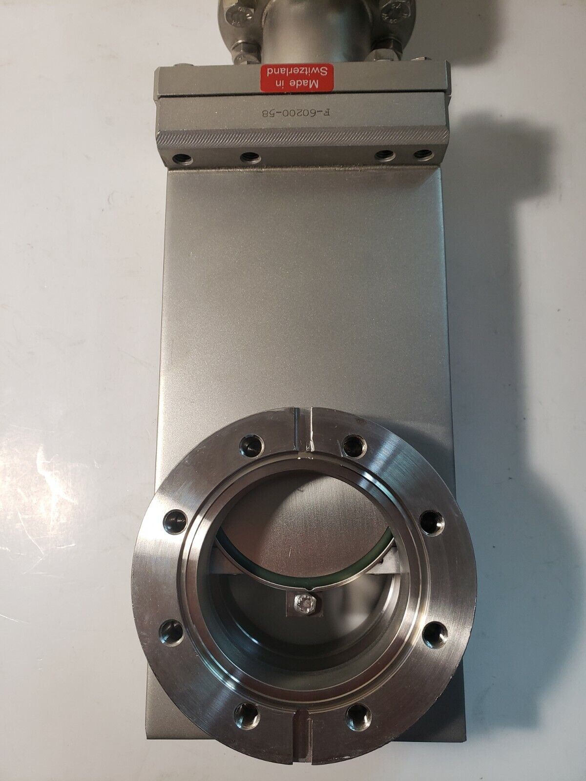 DN63CF 4.5" VAT Manual Gate Valve F-60200-58 Turn UHV High Vacuum Conflat
