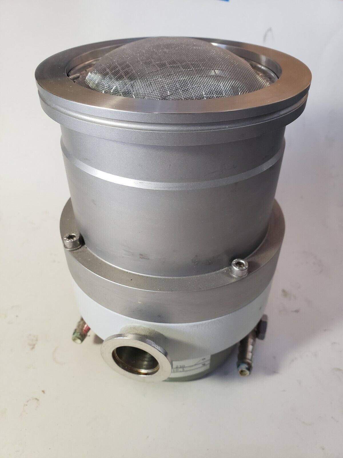 Pfeiffer Balzers TPH240 Turbomolecular Vacuum Pump w/ Mag Shield Water Cooled