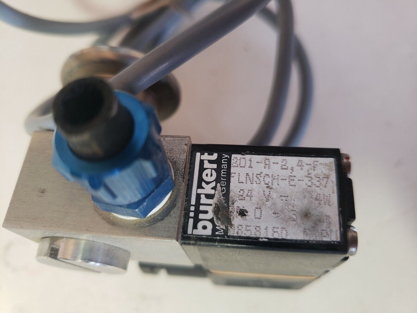 Burkert 201-A-2,4-F FLNSCH-E-337 24V 4w Solenoid with KF16 Leak Valve