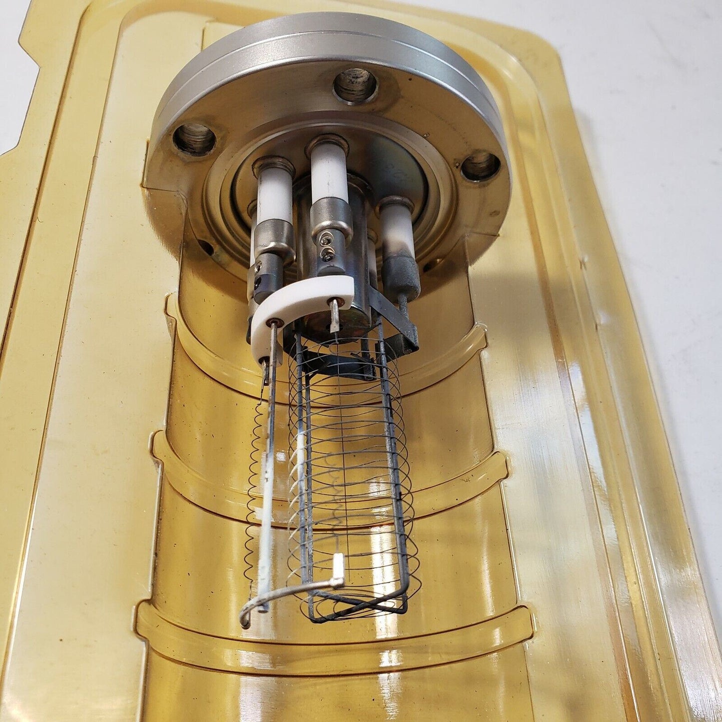 Nude Bayard Alpert Ion Vacuum Gauge Dual Tungsten Filament 2.75" CF Fitting