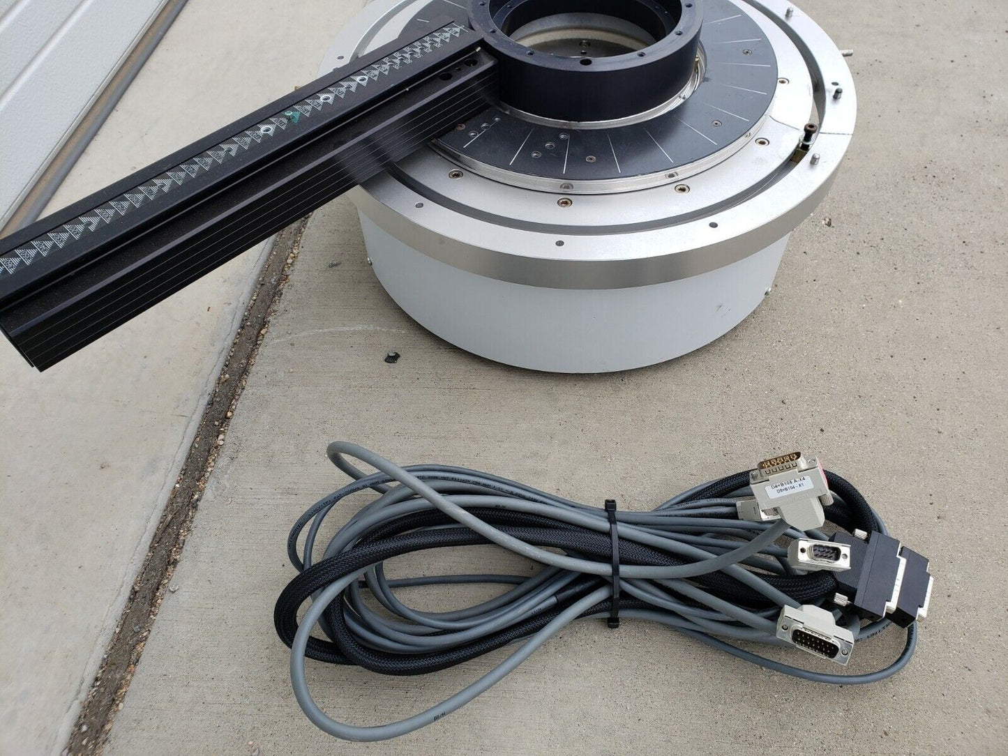 Bruker AXS D8 XRD Goniometer C79298-A3244-A20 w/ Encoder Cables and Limit Switch