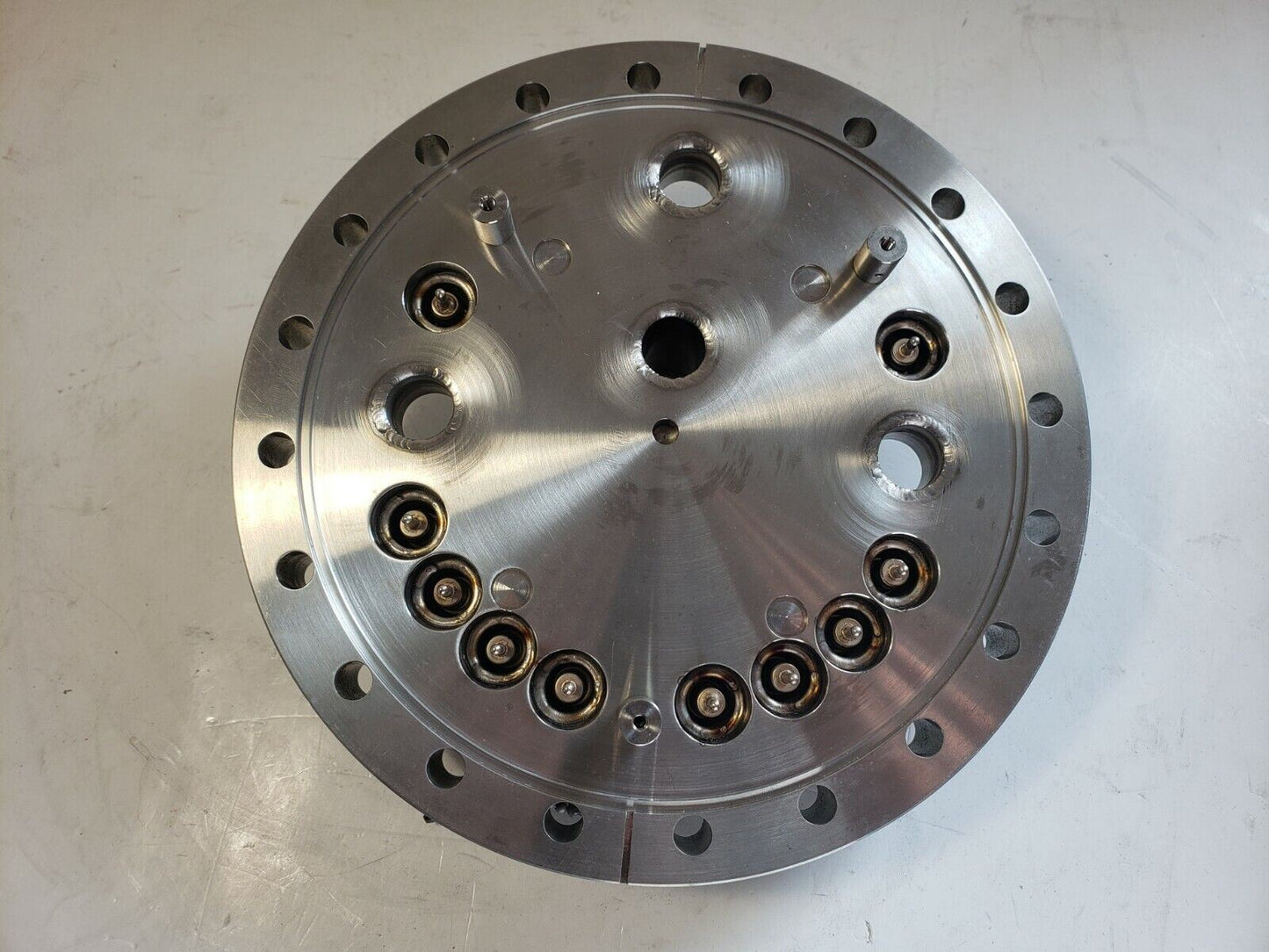 DN160CF 8" CF Conflat Flange W/ 4x 1.33" DN16CF Mini Flange 10x BNC Feedthroughs