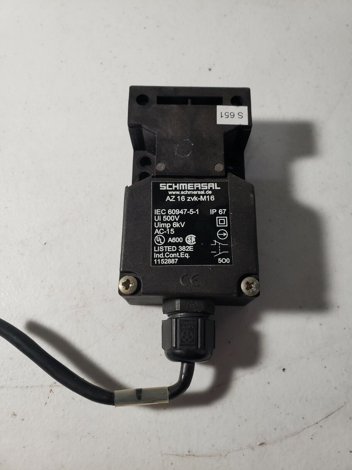 Schmersal AZ 16 zvk-M16 Safety Switch IEC 60947-5-1
