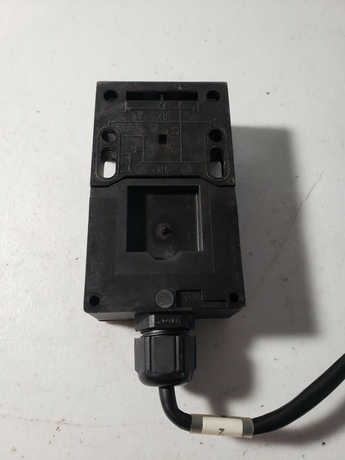 Schmersal AZ 16 zvk-M16 Safety Switch IEC 60947-5-1