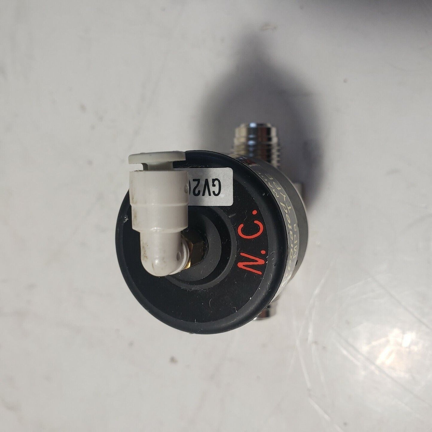 1/4" Male VCR Normally Closed High Vacuum Face Seal Pneumatic Valve 316L 094629