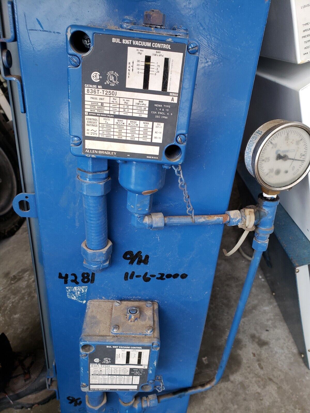 Allen Bradley Industrial Vacuum Control Cabinet 480v w/ Hour Meters, Fuses