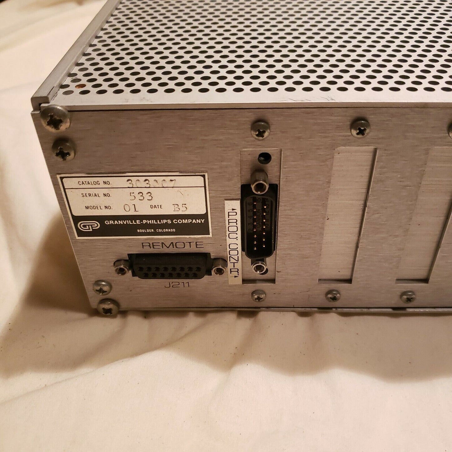 Granville-Phillips 303 Digital Vacuum Process Controller Convectron Port 303007