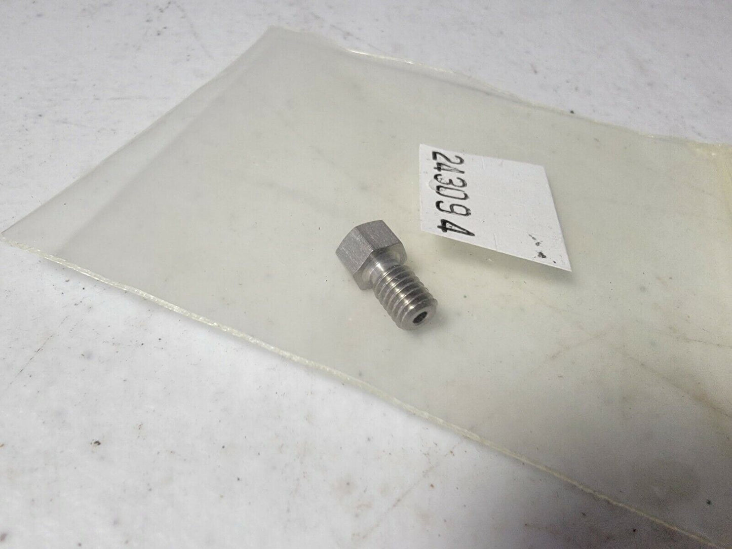 Beckman Coulter 243094 Tube Insert Bolt Screw Fitting