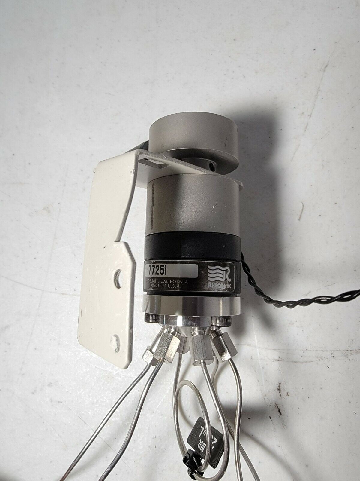 Rheodyne 7725i Manual Injection Valve w/ 20uL Sample Loop and Connecting Tubes