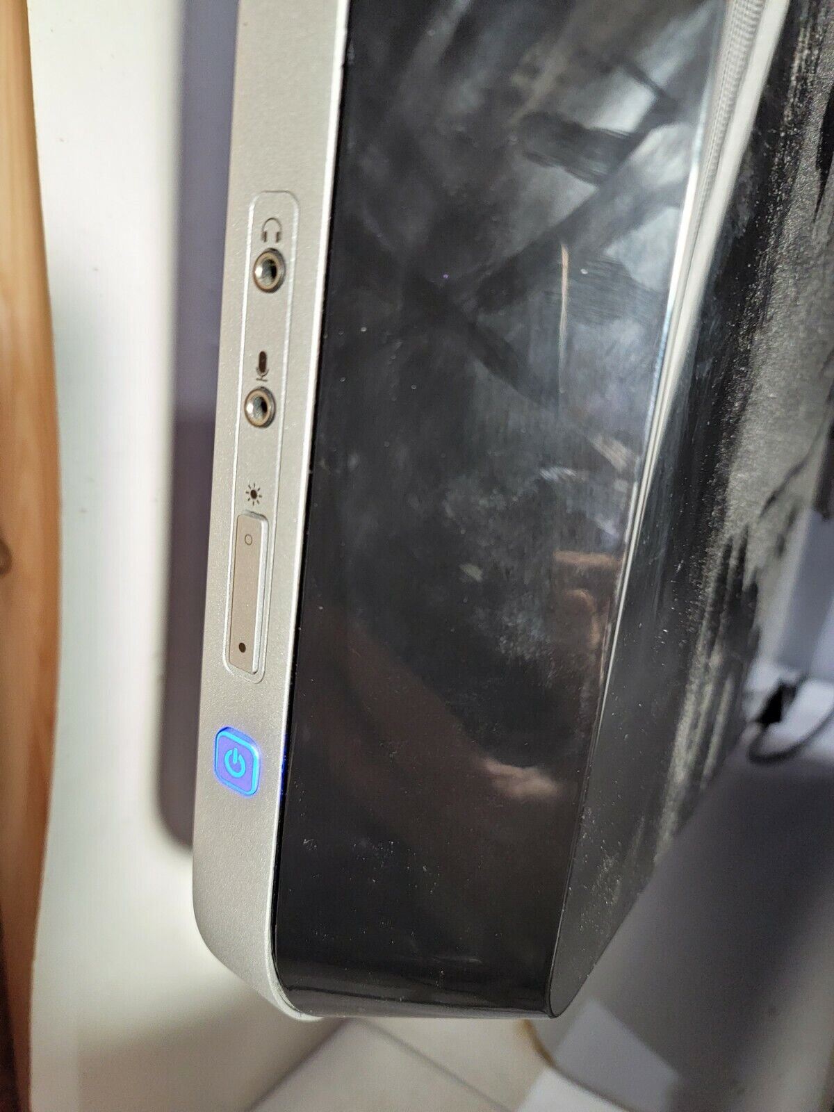 Polycom HDX 4500 24" All-In-One Video Conference System MISSING HARD DRIVE