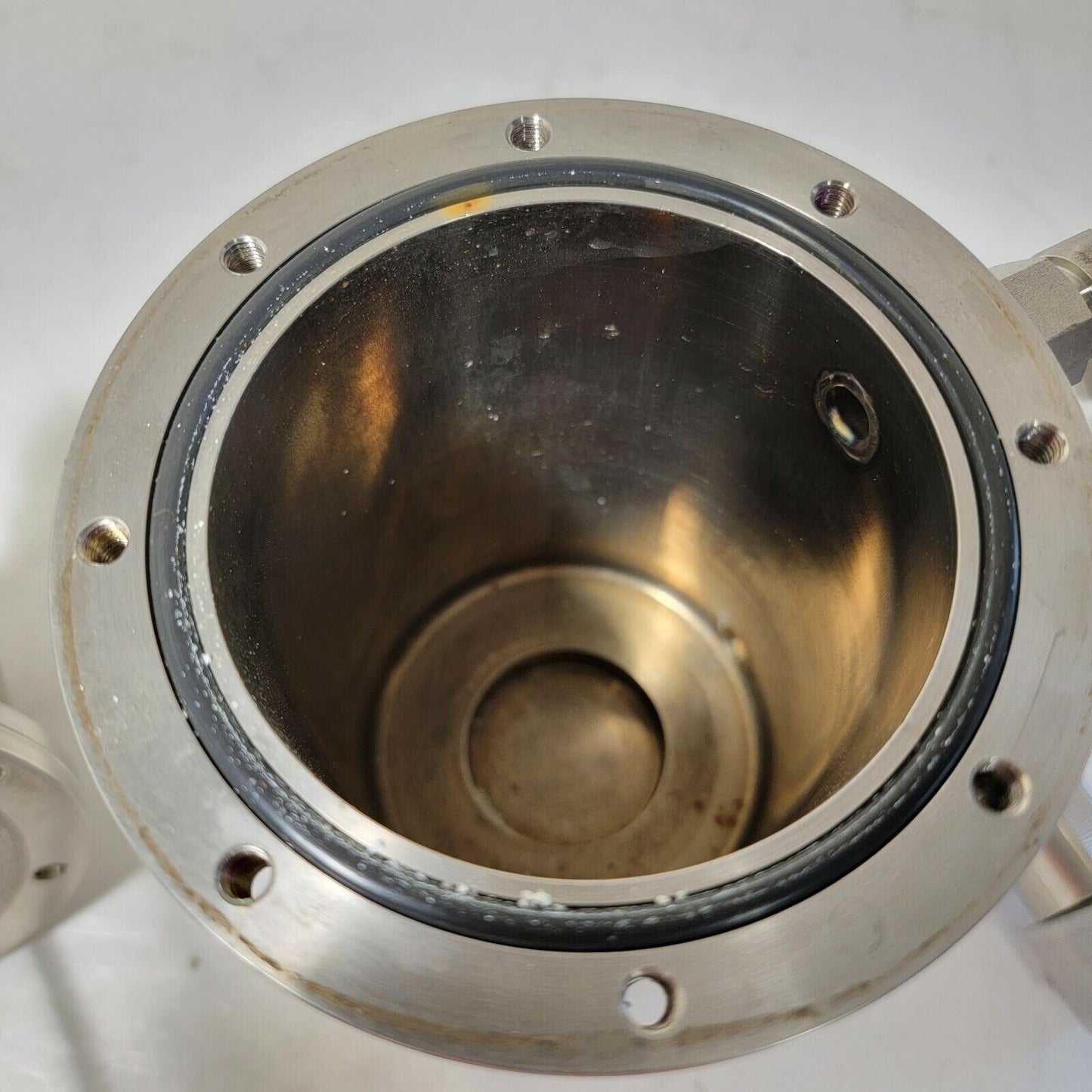 Large 1 Liter Chemistry Solvent Bubbler With Swagelok Valves And LDI Flowmeter