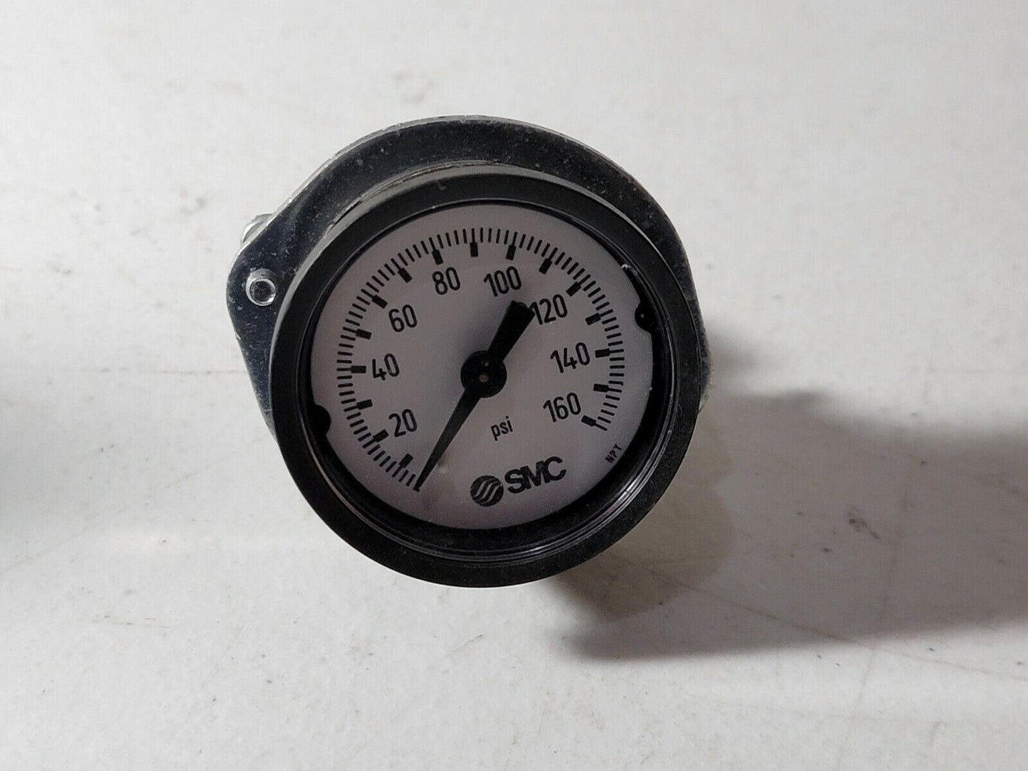 SMC Pressure Gauge 0-160PSI 0-1.1MPA 1.5" Dia x 1/8" NPT Push-To-Connect