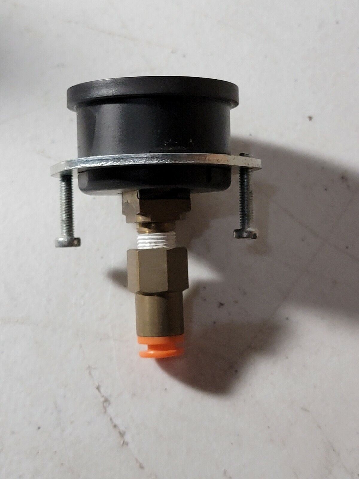 SMC Pressure Gauge 0-160PSI 0-1.1MPA 1.5" Dia x 1/8" NPT Push-To-Connect