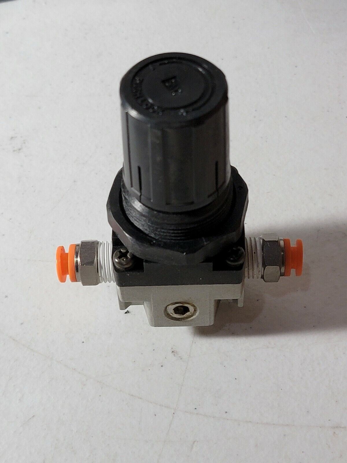 SMC NAR2000-N02 Pneumatic Regulator NAR2000N02 Air Adjustable