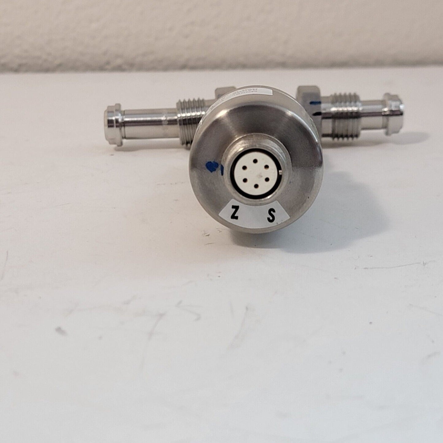 VALCOM VSMV-A6-1MPa-4 0~1MPa Pressure Transducer Gauge w/ 1/4" VCR Tee