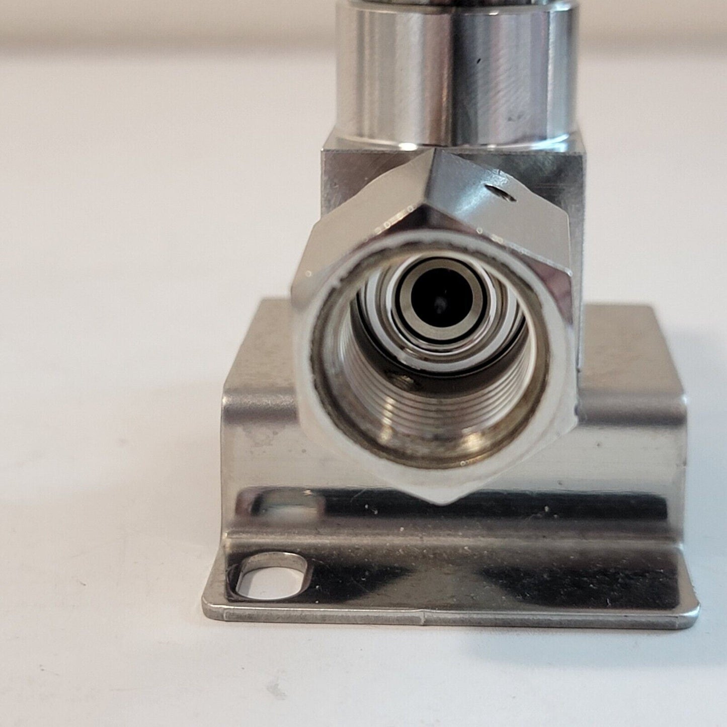 Kitz SCT 10K-1/4" Pneumatic Valve 1/4" VCR VLCD EP 08015414 NC PCTFE-Seat