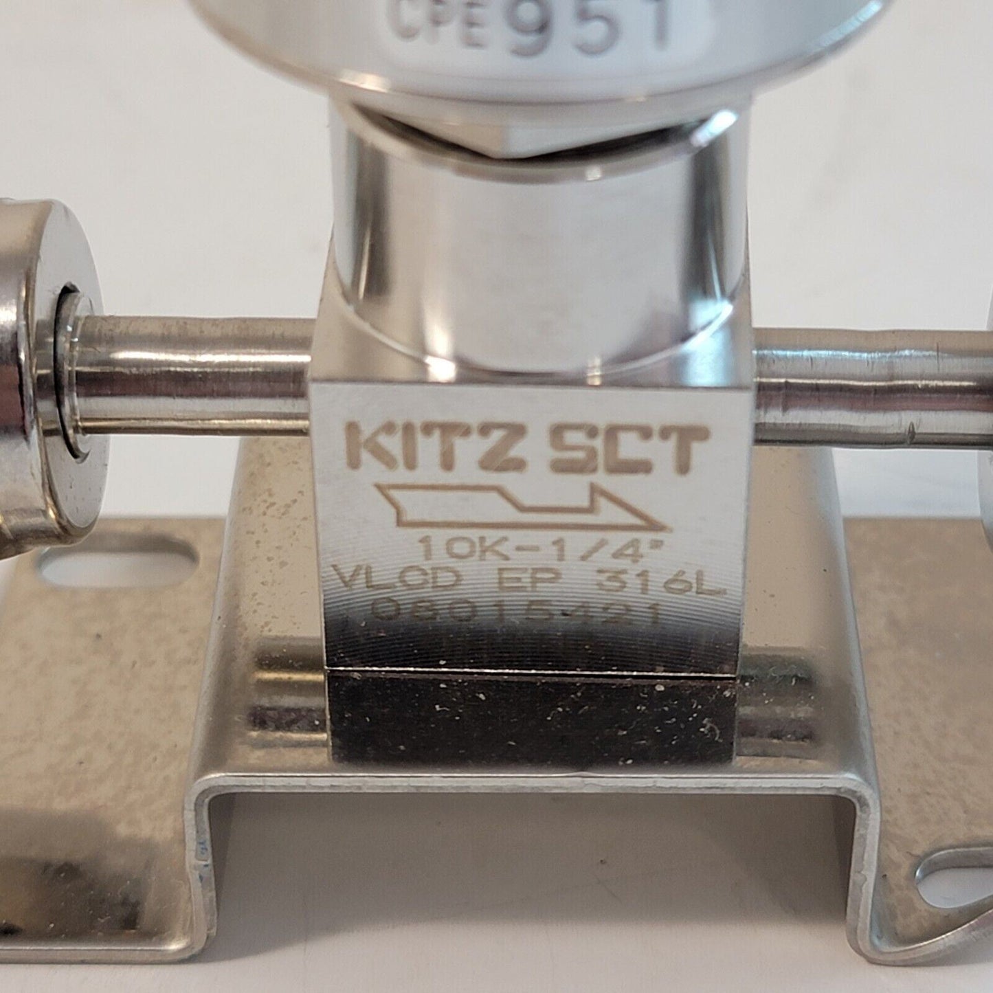 Kitz SCT 10K-1/4" Pneumatic Valve 1/4" VCR VLCD EP 08015421 NC PCTFE-Seat