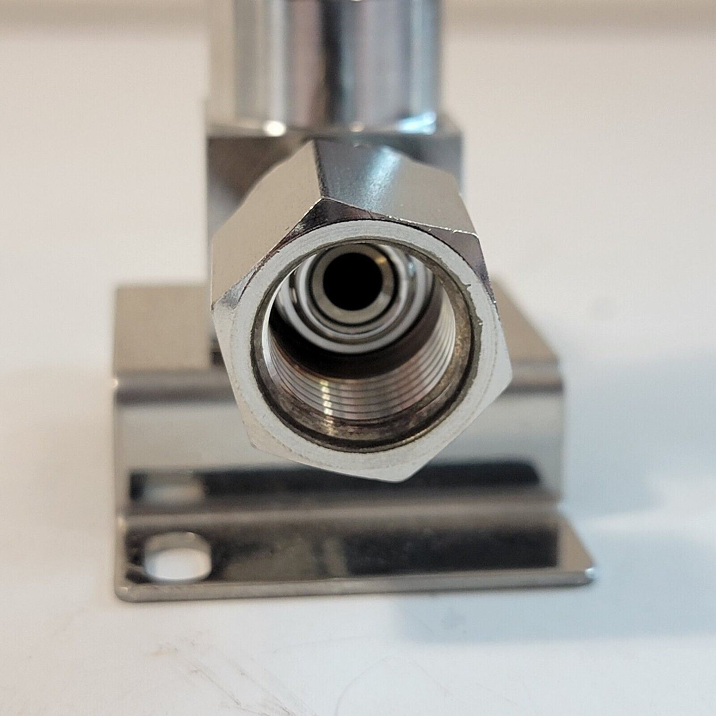 Kitz SCT 10K-1/4" Pneumatic Valve 1/4" VCR VLCD EP 08015421 NC PCTFE-Seat