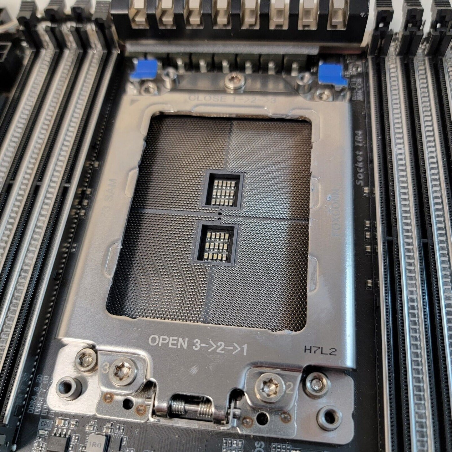 Gigabyte X399 Aorus Gaming 7 Threadripper 8x DDR4 Slots UNTESTED